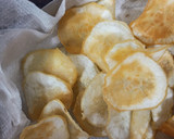 A picture of step 1 of Chessy cracker and chips with sauce.