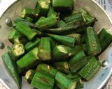 รูปขั้นตอนการทำที่ 2 ของ Bhindi masala curry แกงกระเจี๊ยบเขียวอินเดีย