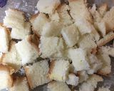 Foto langkah ke 1 dari resep Bread Pudding with Blueberry.