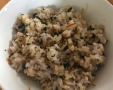Foto del paso 1 de la receta: Onigiri con furikake y umeboshi