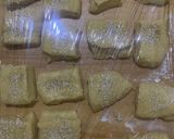 Foto langkah ke 5 dari resep Odading / Kue Bantal.