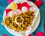 A picture of step 4 of HARA CHANA CHAAT / choliya / Harbhara Chaat.