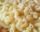 A picture of step 3 of Macaroni.