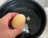 A picture of step 2 of Japanese  Egg Tempra.