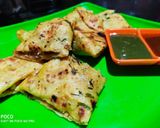 A picture of step 4 of Egg Roll.