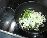 Foto del paso 2 de la receta: Calabacines rellenos de carne