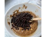 Foto langkah ke 2 dari resep Banana Choco Chips Muffin.