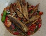 Foto langkah ke 4 dari resep Tumis Ikan Peda/ Ikan Kranjang.