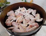 Foto del paso 3 de la receta: Alitas al ajillo hechas al disco