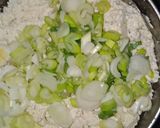 Foto langkah ke 3 dari resep 270. Risol Isi Tahu Sederhana.