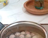 Foto langkah ke 2 dari resep Sayur Bening Sawi Putih & Bakso.