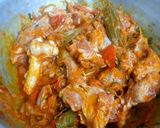 A picture of step 3 of Mutton biryani in electric rice cooker.