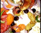 A picture of step 4 of Chicken Stir-Fry Lettuce with Blueberries dressing.