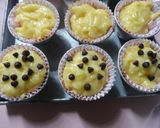 Foto langkah ke 6 dari resep Cheese Custard Muffin.