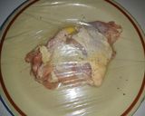 Foto del paso 2 de la receta: Muslo de pollo deshuesado empanizado