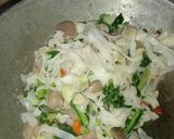 Foto langkah ke 5 dari resep Kwetiau Goreng.
