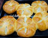 Hình bước làm 4 của món Bánh mì ngọt nhân sữa dừa