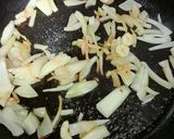 Foto del paso 2 de la receta: 🐔Filetes de pechuga de pollo con hortalizas🧅🧄🥒🥕🫑🍅