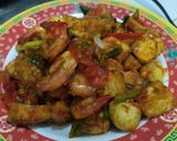 Foto langkah ke 4 dari resep Sambal campur campur (Telur puyuh, Tahu, Udang dan kentang).
