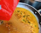 A picture of step 2 of Veg vermicelli.