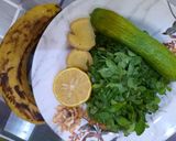Foto langkah ke 1 dari resep Jus daun kelor.