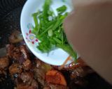 Gambar langkah 2 resipi Ayam Masak Lada Hitam.