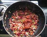 સેઝવાન રાઈસ (Schezwan Rice Recipe In Gujarati) રેસીપી સ્ટેપ2ફોટો