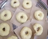 Foto langkah ke 3 dari resep Donat maizena.