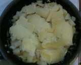 Foto del paso 5 de la receta: Tambor de huevos con papas y queso