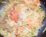 A picture of step 3 of Tandoori momos.