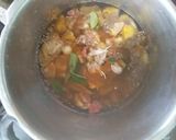 A picture of step 1 of Varuthu araitha country chicken gravy.