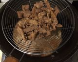 Foto langkah ke 4 dari resep Sapi Kecambah Lada Hitam.