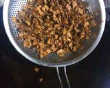 A picture of step 6 of Ghiya (Lauki)ky fry Chilkay.