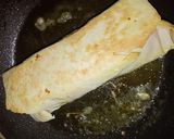 Foto langkah ke 6 dari resep Vegie, egg and Sausage rolls.