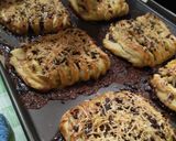 Foto langkah ke 8 dari resep Choco Banana Cheese Strudel.