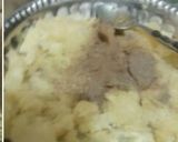 A picture of step 3 of Aloo chicken Roll😃😃.