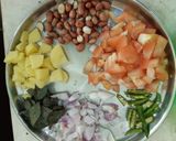 पोहे (pohe recipe in marathi) रेसिपी स्टेप 1 फोटो