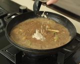 Foto langkah ke 6 dari resep Sohun Ayam Claypot Devina Hermawan.