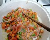 A picture of step 3 of Vegetable rice.
