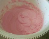 Foto langkah ke 4 dari resep Bolu Panggang Strawberry Putih Telur (NO BAU TELUR).