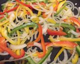 Foto del paso 2 de la receta: Fideos de arroz con ternera y vegetales