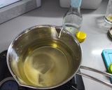 Foto del paso 4 de la receta Pepinillos en vinagre con hierbas frescas