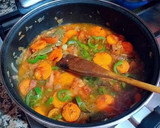 Foto del paso 4 de la receta: Cazuela de jureles negros con patatas al estragón y eneldo