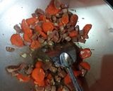 Foto langkah ke 5 dari resep Sop sawi hijau dan sosis.