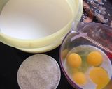 Foto langkah ke 4 dari resep Rum Raisin Bread Pudding.