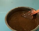 Foto langkah ke 5 dari resep Chocolate Chiffon Cake.