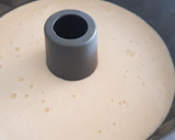 Foto del paso 3 de la receta: Pastel de manzana y yogur griego sin gluten