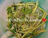 Foto langkah ke 3 dari resep Kangkung Belacan |anak kost |murah meriah| Makan siang sederhana.