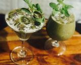 A picture of step 2 of Apple-Banana Kiwi Chia Oats & Matcha-Smoothie: Vegan.