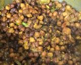 A picture of step 3 of Masala chanye.